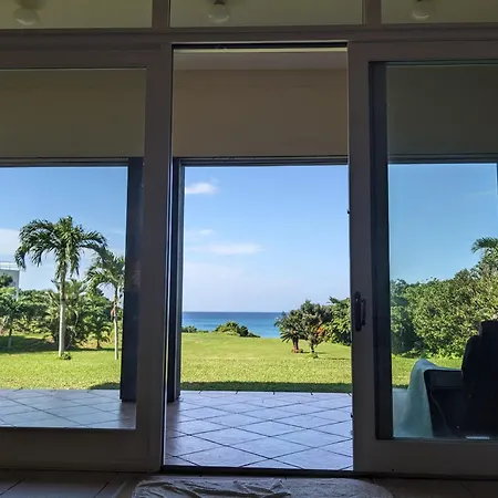 Tsundara Beach Retreat Ishigaki  Exterior photo